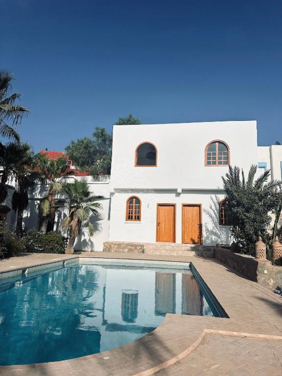 Tawala house retreats