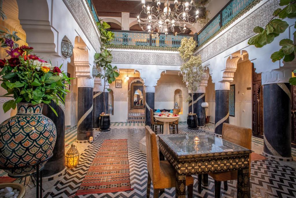 Tachfine Hotel
