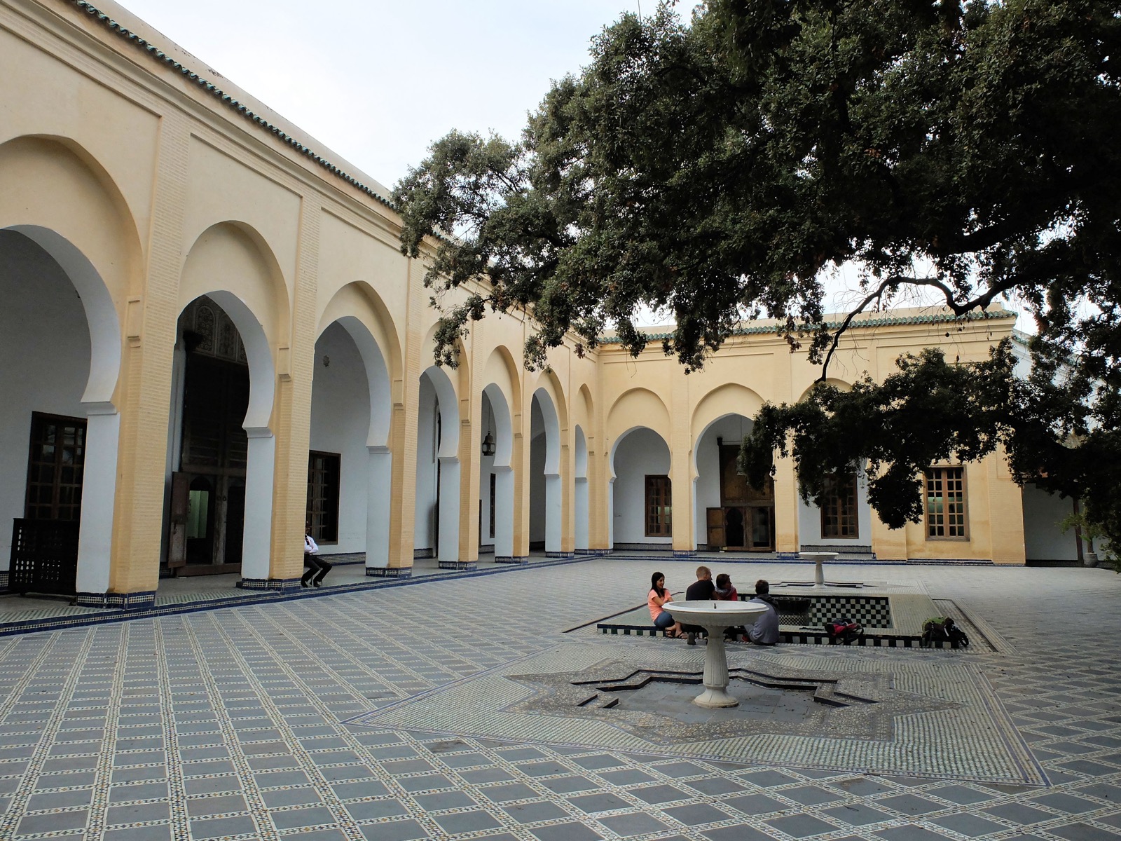 Dar Batha