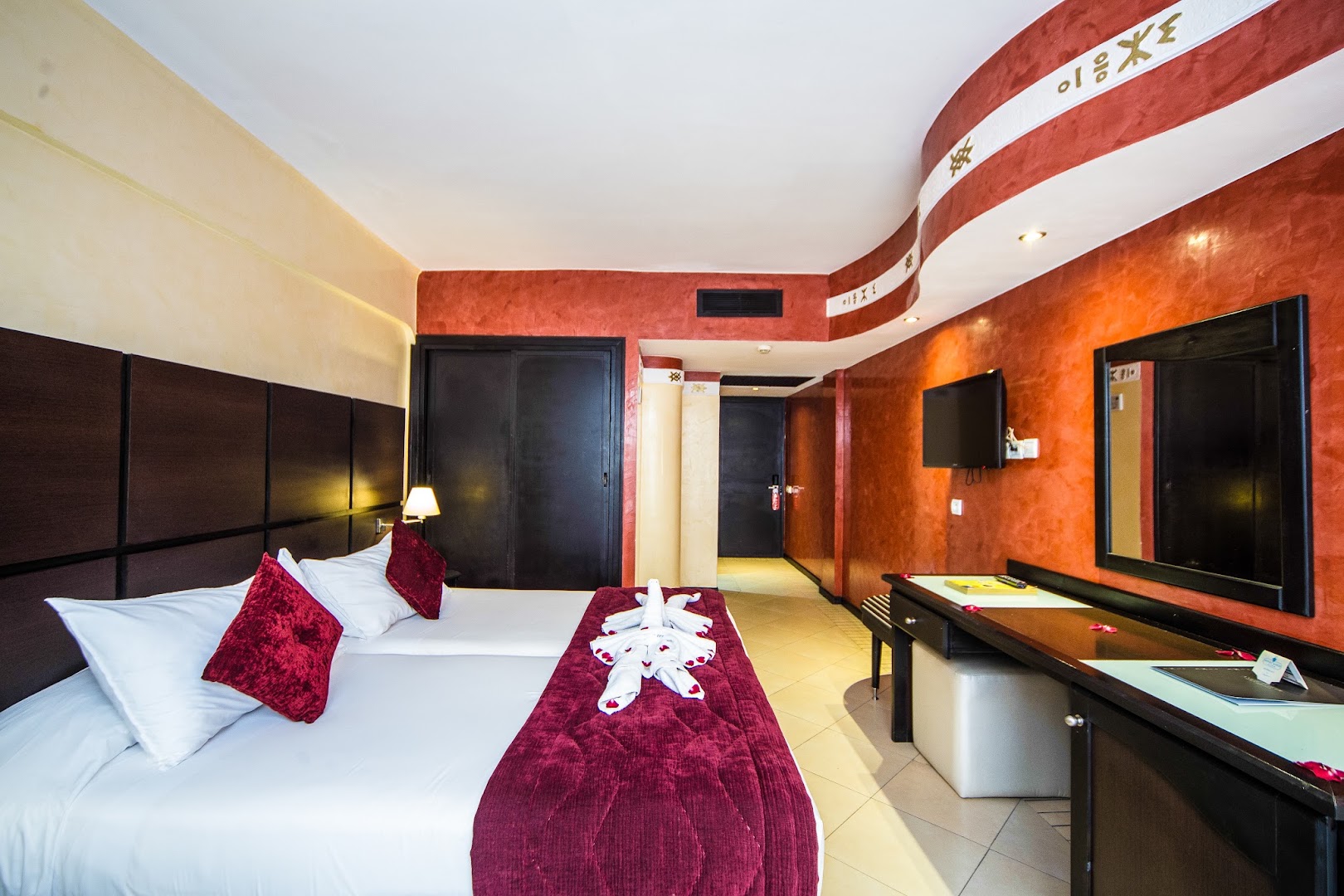Anezi Tower Hotel