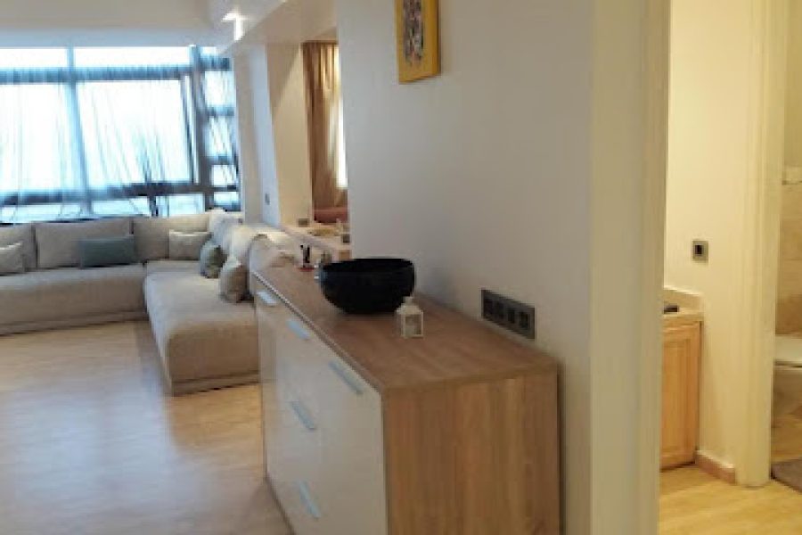 Bright 2 Bedroom House with Great Front View, Casablanca